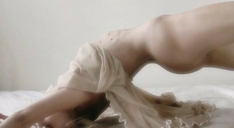 alittle vampy star beautiful photo