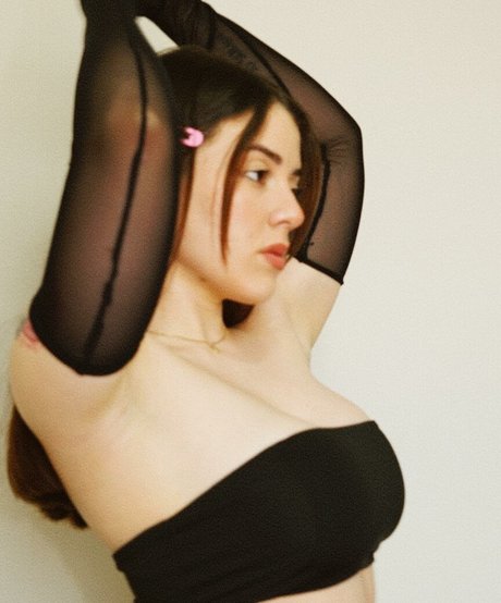 realkingcarle hd actress pic