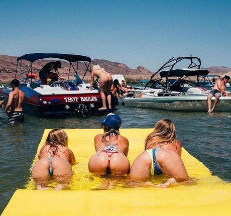 ginababii92 pretty model pics