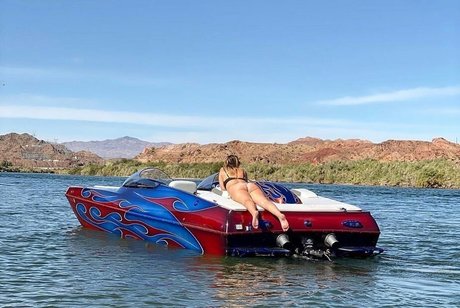 ginababii92 pornstar sex picture