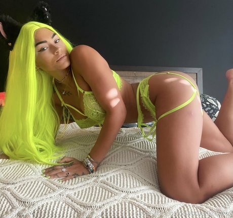 daddieslittlefox model pretty img