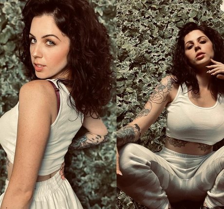 Punkqueenxoxo erotic model pics