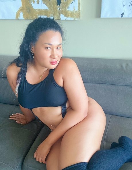 kimorakleinfree pretty actress photo