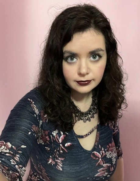 shannabanana123 model pornographic img