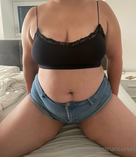 austriancurves pornstar high quality picture