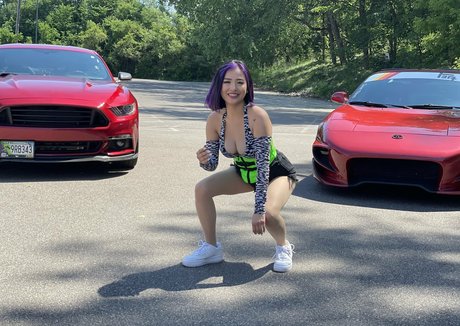 kaliauniverse sexy model picture