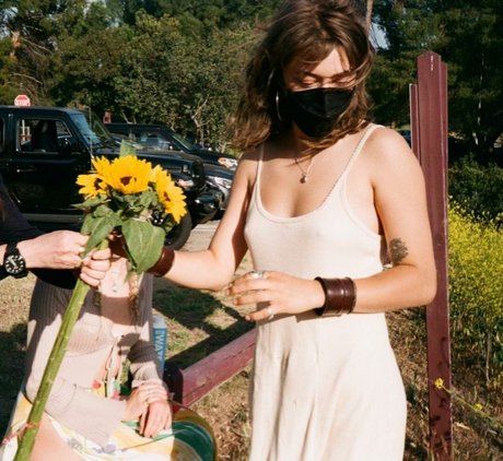 Gideon Adlon star top picture