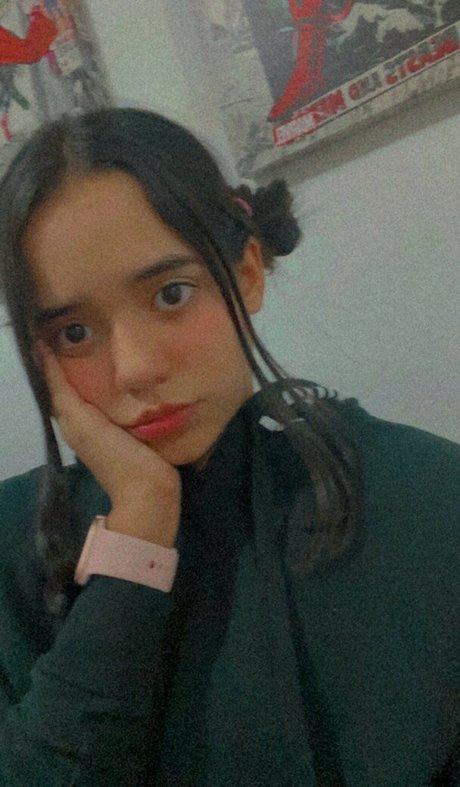 Hanna Costtello exclusive model galleries