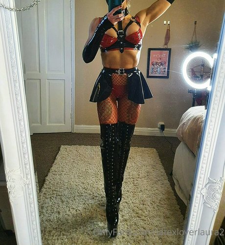 latexloverlaura2 exclusive pornstar pictures
