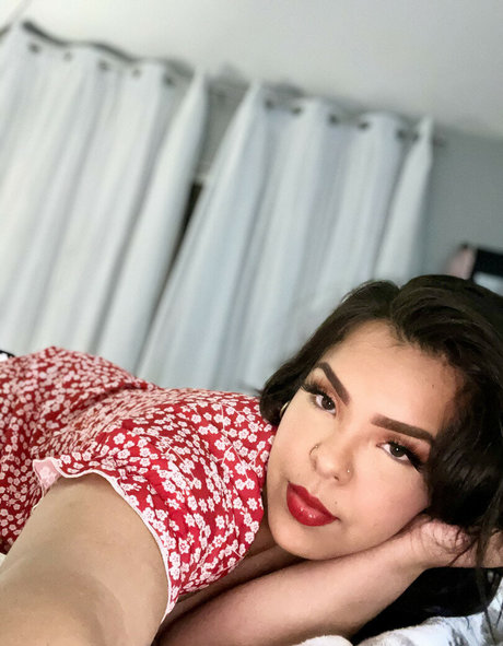 Nohessy high quality model picture