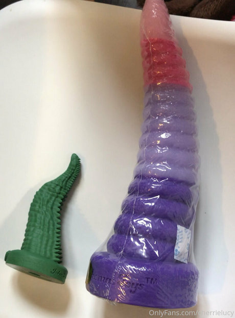 lucycherriefree hot pornstar pic