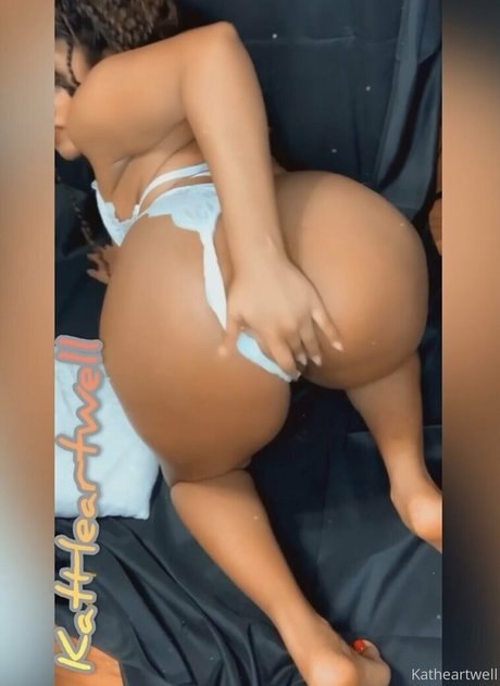 katheartwell model perfect pic