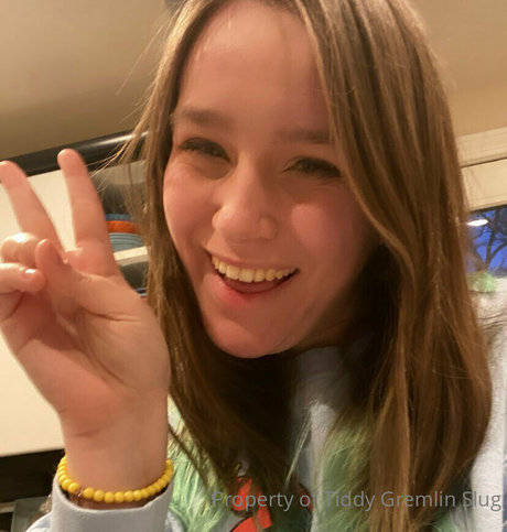 sluggal 00 actress pic