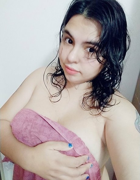 yuna ero model image