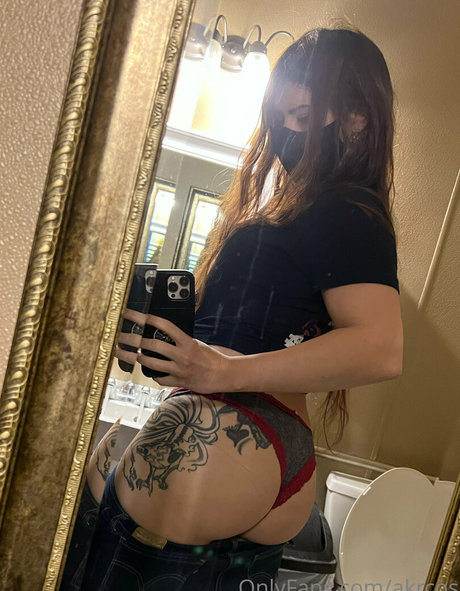 AKrCos pornstar erotic img