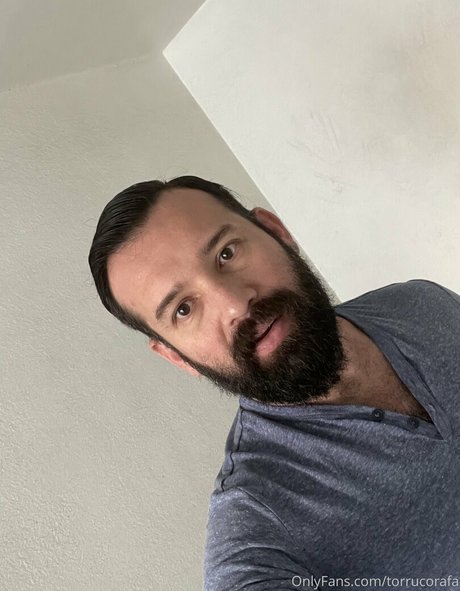 torrucorafa beautiful model image