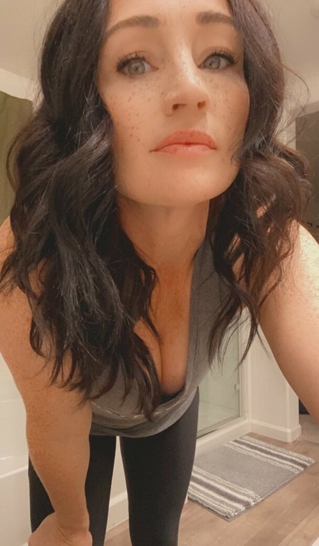 Rachierach429 exclusive actress photo