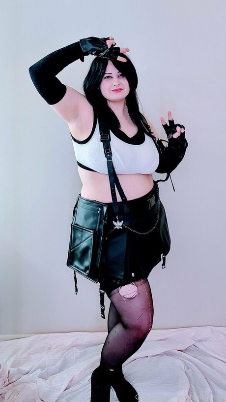 notsafeforcon top model image