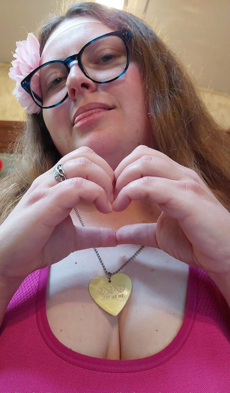 lukeylewdcario pretty actress galleries