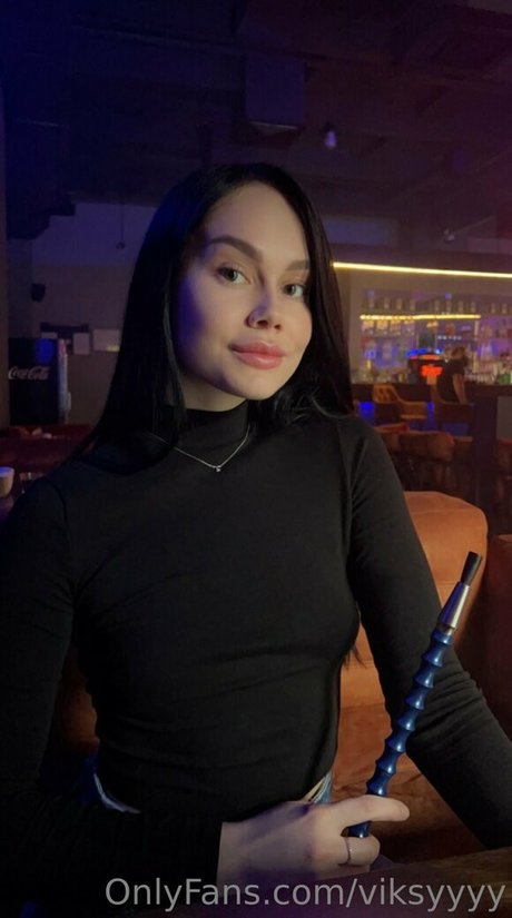 viksyyyy pornographic model photo