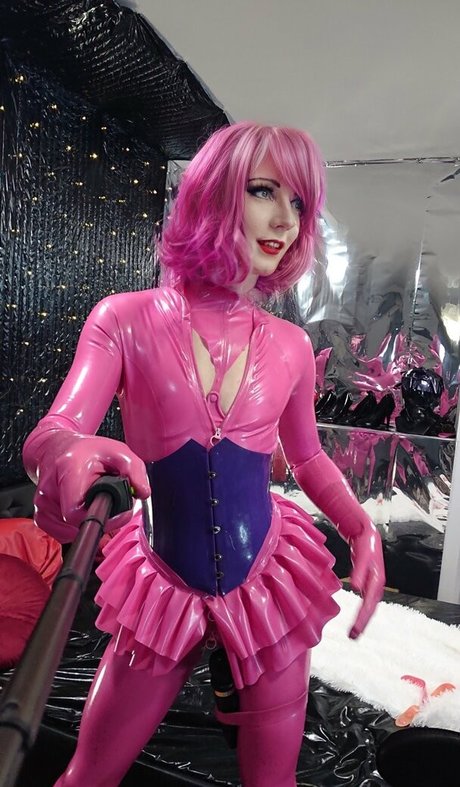 latexirime pornstar nude image