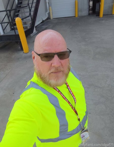 idgaf71 pornographic model archive