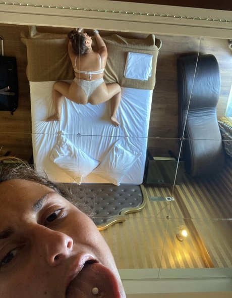 xeniahelleincgoddess model nudes pics