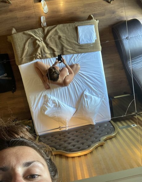 xeniahelleincgoddess nice pornstar galleries