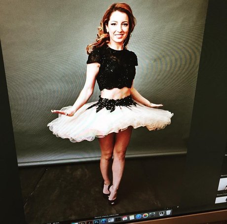 Vanessa Lengies model archive