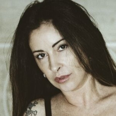 Italian Manush star adult picture