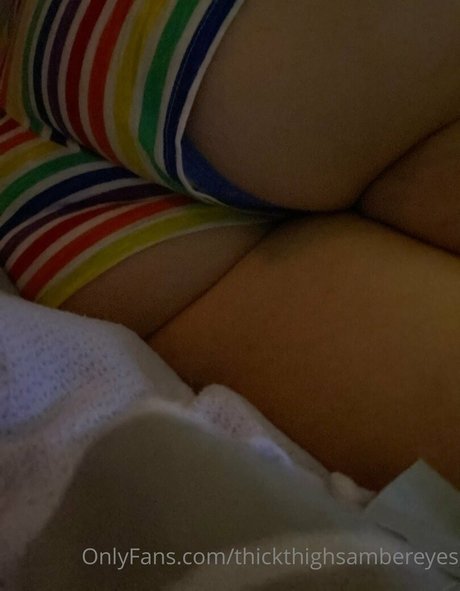 thickthighsambereyes exclusive actress photo