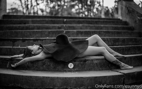 esunnyd pretty pornstar picture