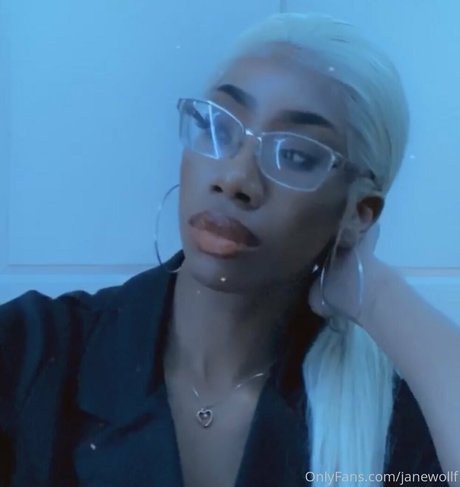 womanflo hot pornstar photo