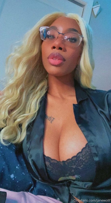 womanflo top actress photos