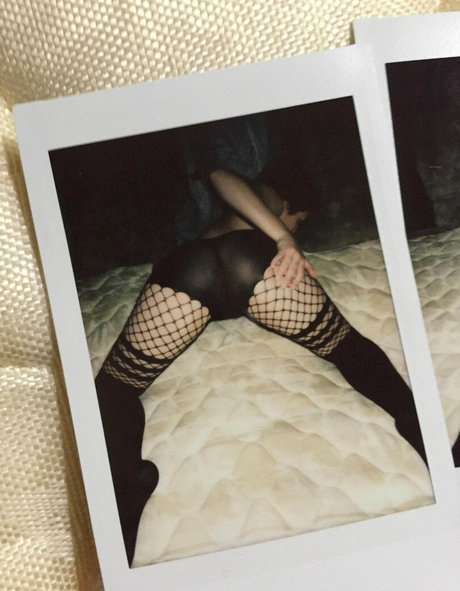 goddexox exclusive model img