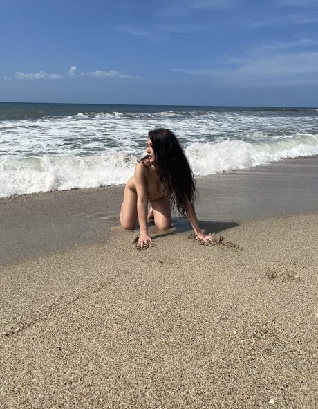 Kellytesh sexy model photos