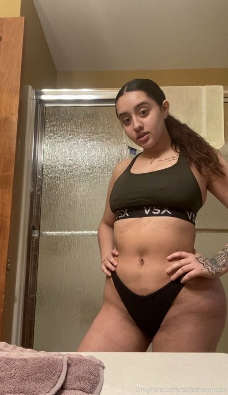 sofiamoonxxx perfect actress image