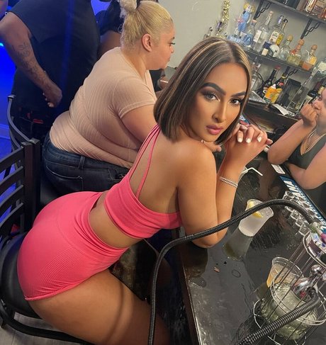 Omaima Benamre pornstar nude image