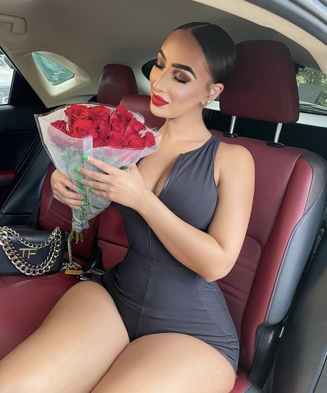 Omaima Benamre pornstar sexy photos