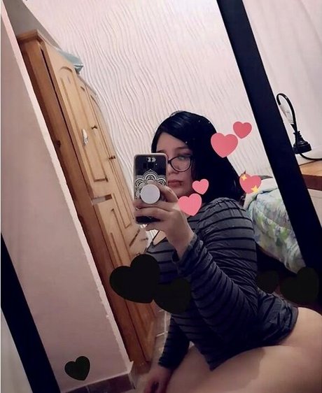 Pekeasmr beautiful model picture