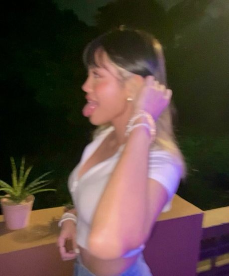 tripppollen naked model picture