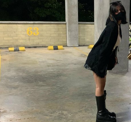 Tani Castaneda hot actress img