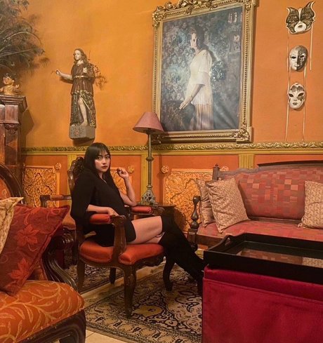 Tani Castaneda star beautiful picture