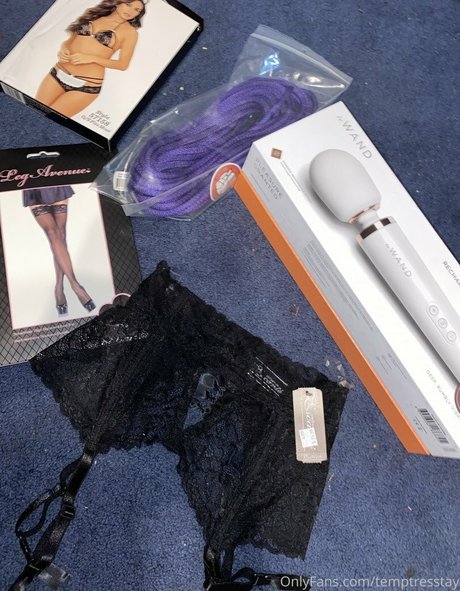 Lil Asian Princess model free pictures