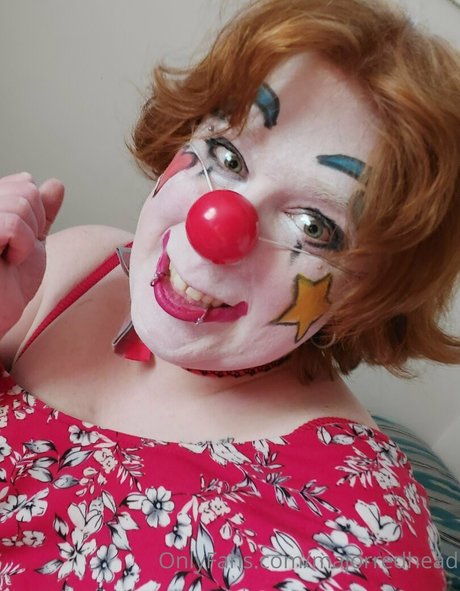 majorredhead nude star photo