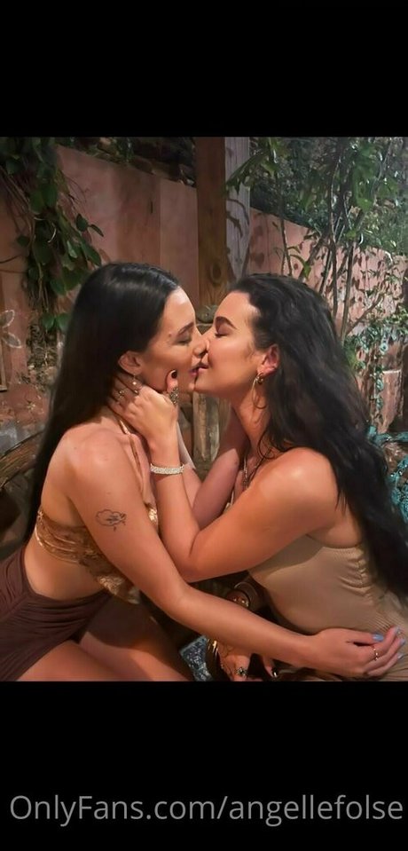 Angellefolse model top archive