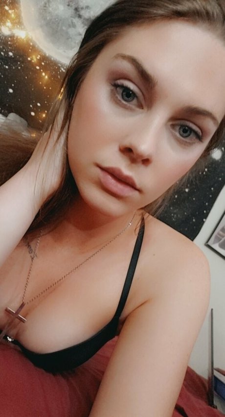 msdeliaxo pornographic star image