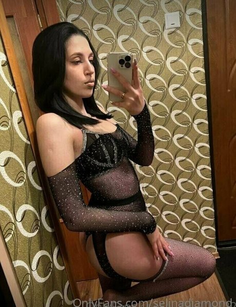 selinadiamond naked actress photo