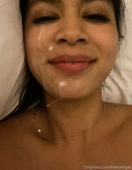 hellokittykc star naked image