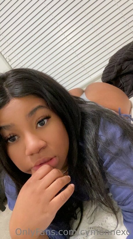 cymonnexo star beautiful photos